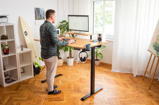 Classic Desks or Height Adjustable Desks: Which One is Right for You?