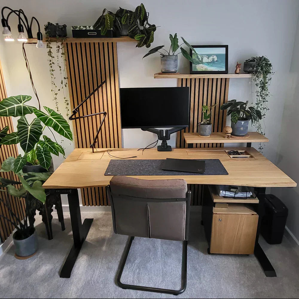 Decluttered Table 3 Reasons Why a Decluttered Desk Makes You More Productive – ErgoHide